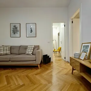 Serendipity - Duomo 2*, Mediolan Włochy